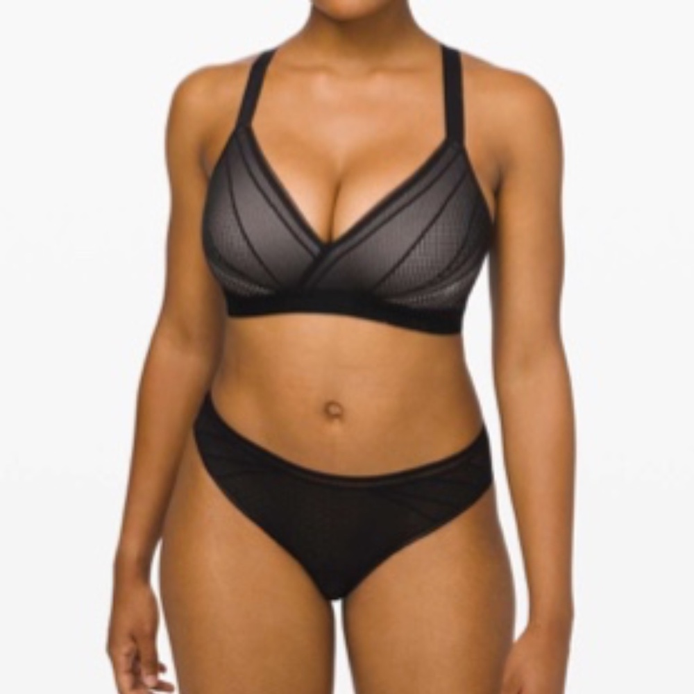 Lulu Lemon Awake To Lace Bra